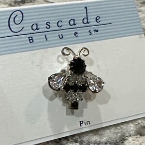 Cascade Blues Vintage  Bee Pin